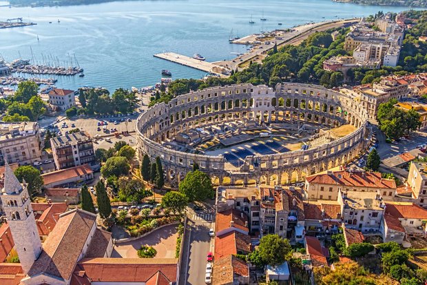 Pula yacht itinerary